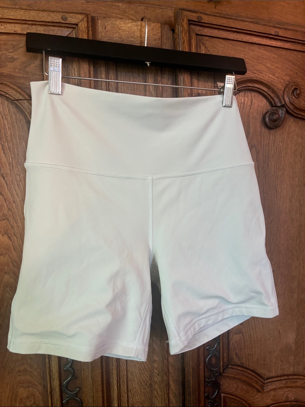 Lululemon Align High-Rise Short 6"
Colorway: Bone (off white) - Picture 4 of 8